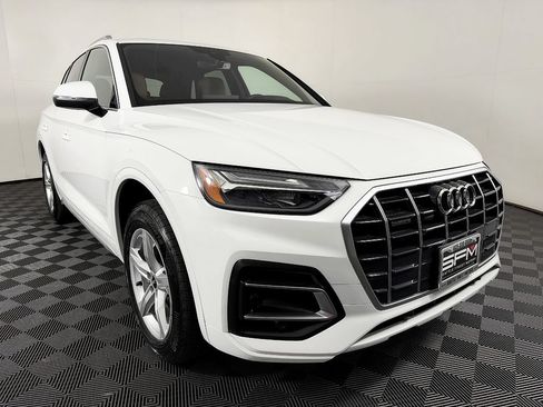 Used 2023 Audi Q5 2.0T Premium w/ Convenience Package AWD/4WD image 5