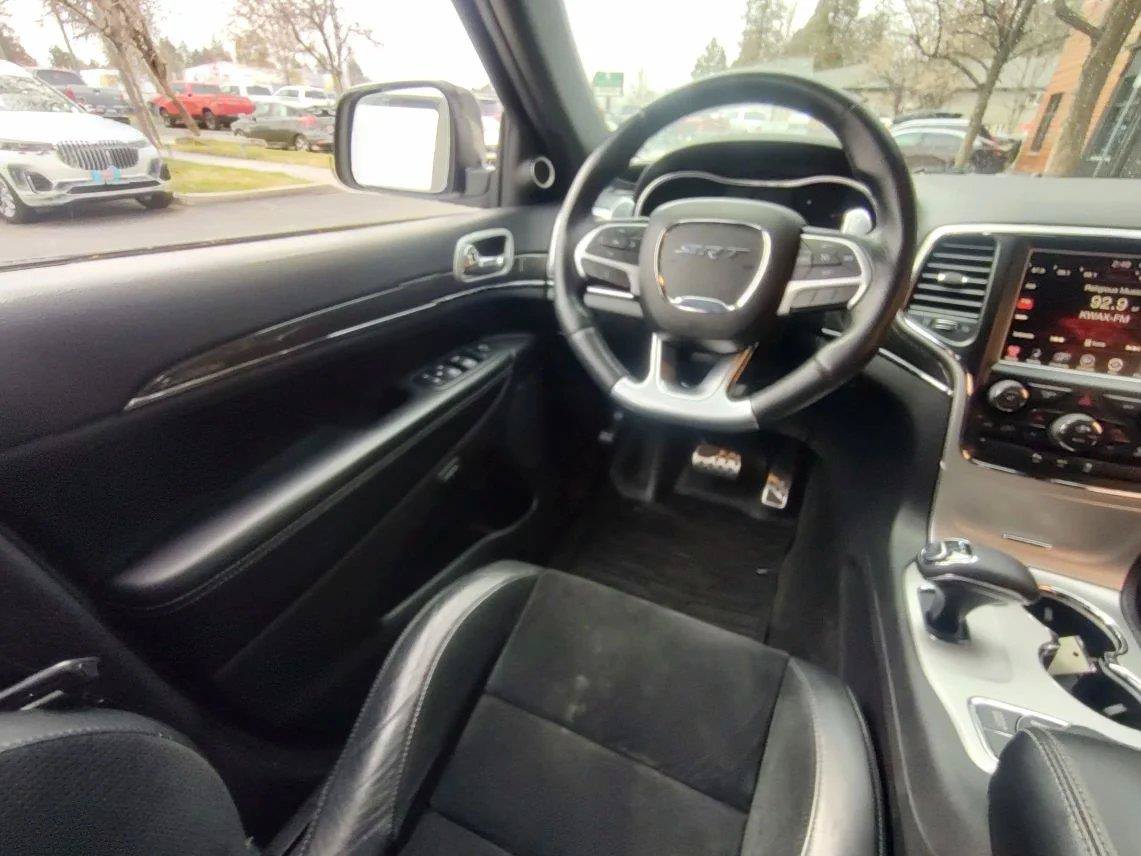 Used 2015 Jeep Grand Cherokee SRT AWD/4WD image 13