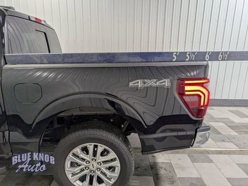 Used 2025 Ford F150 Lariat w/ Equipment Group 501A Mid image 3