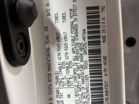 Used 2021 Toyota Tacoma TRD Sport RWD image 36