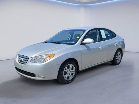 Used 2010 Hyundai Elantra GLS FWD image 7