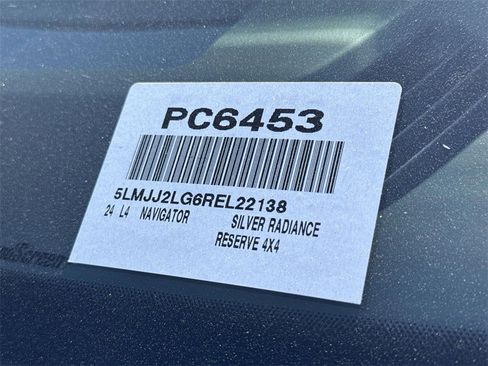 Used 2024 Lincoln Navigator Reserve image 33