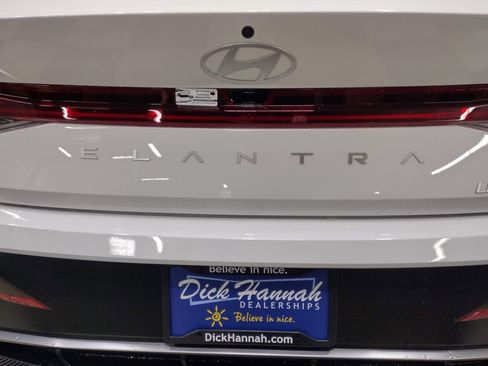 New 2026 Hyundai Elantra Limited FWD image 14