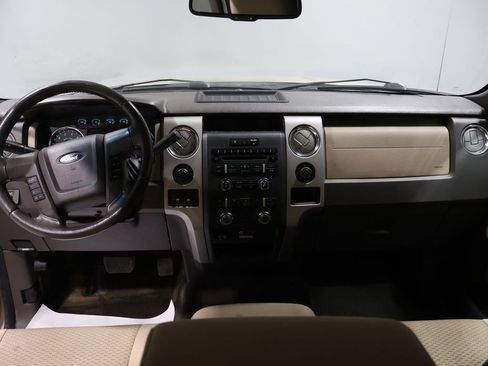 Used 2010 Ford F150 XLT image 17
