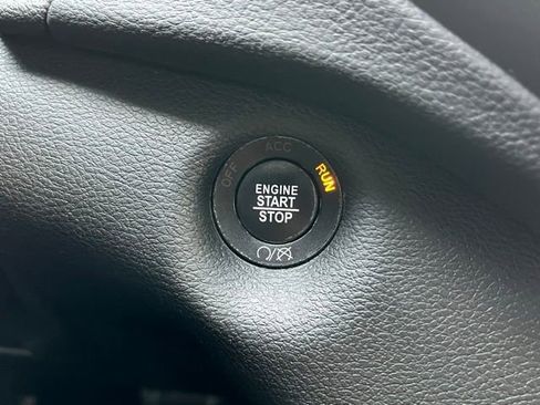 Used 2021 Jeep Cherokee Latitude Lux image 16