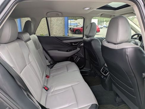 Certified 2025 Subaru Outback Limited image 27