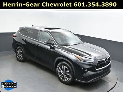 Used 2023 Toyota Highlander XLE