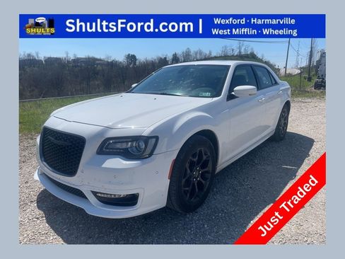 Used 2022 Chrysler 300 Touring L w/ Popular Equipment Group AWD/4WD image 1
