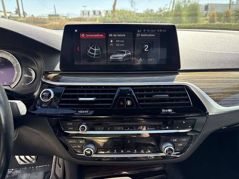 Used 2019 BMW 530i w/ Convenience Package RWD image 24