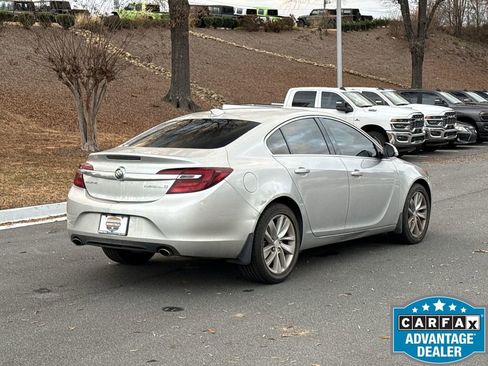 Used 2015 Buick Regal image 5