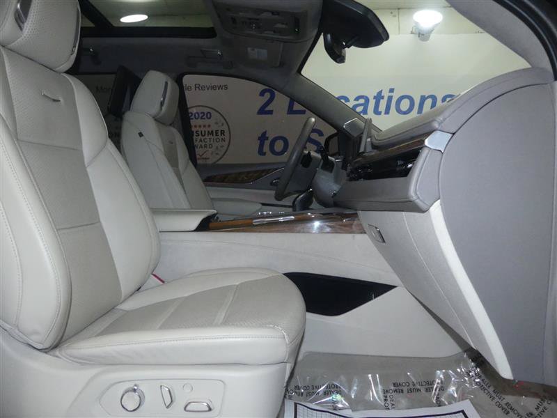 Used 2022 Cadillac Escalade ESV Premium Luxury Platinum w/ Heavy-Duty Trailer Package AWD/4WD image 10