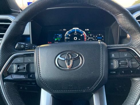 Used 2024 Toyota Sequoia Platinum image 19