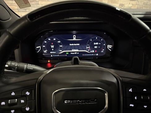 Used 2024 GMC Yukon Denali Ultimate image 15