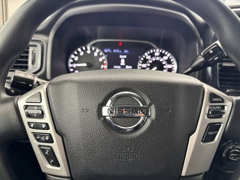 Used 2022 Nissan Titan S w/ S Utility Package image 21