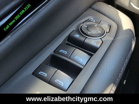 New 2026 GMC Yukon Denali AWD/4WD image 24
