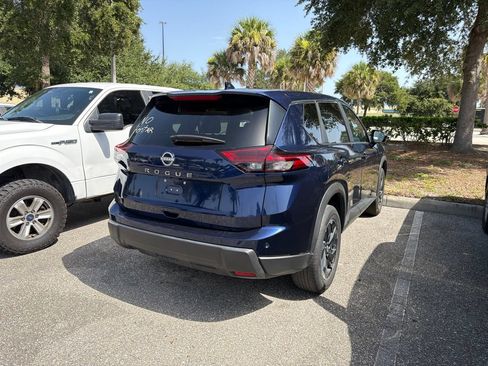 Used 2025 Nissan Rogue SV FWD image 3