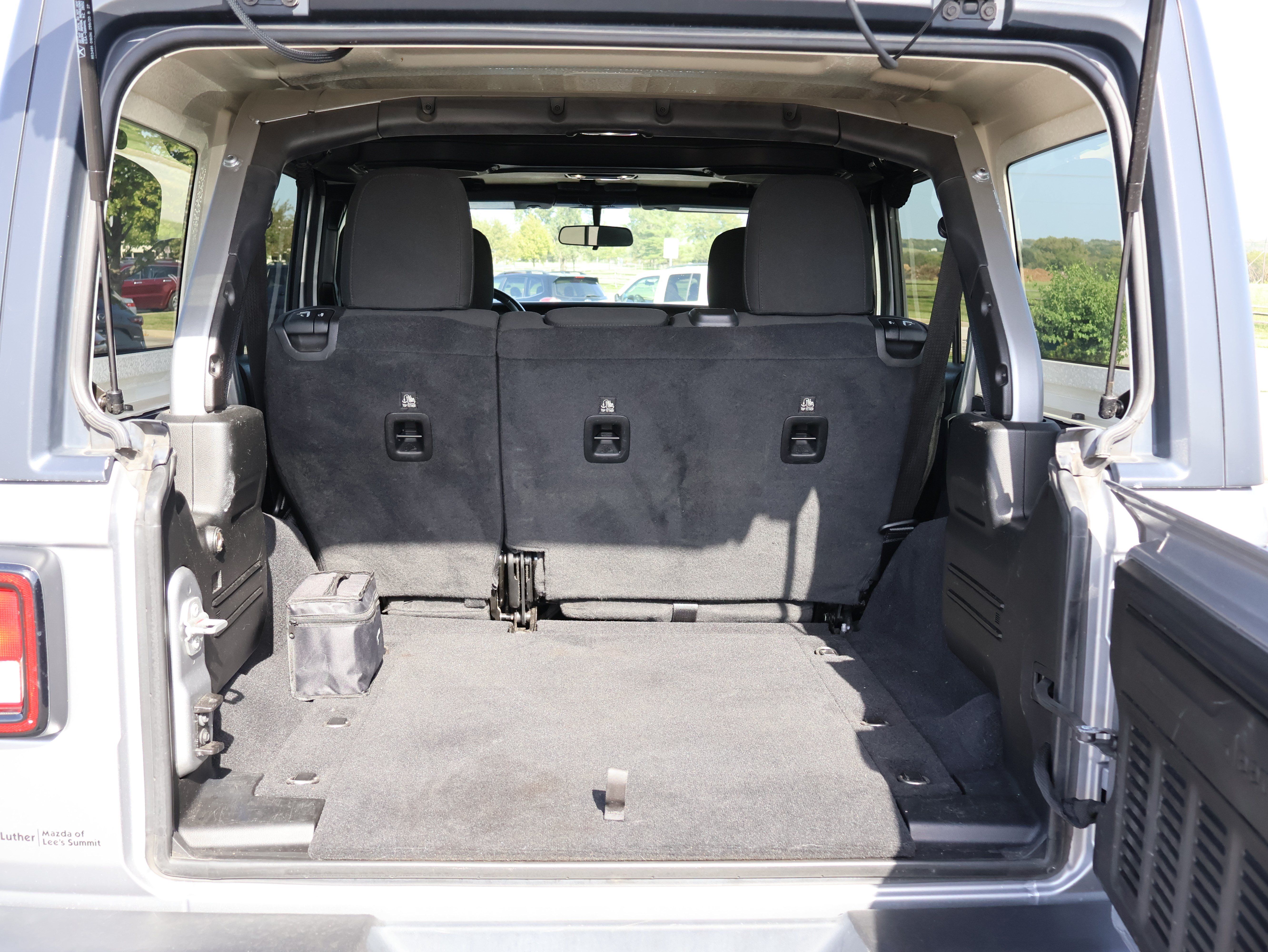 Used 2021 Jeep Wrangler Unlimited Sport AWD/4WD image 11