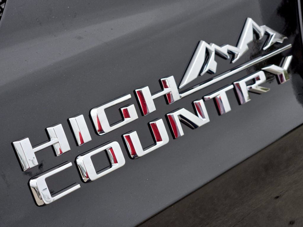 New 2026 Chevrolet Tahoe High Country AWD/4WD image 9
