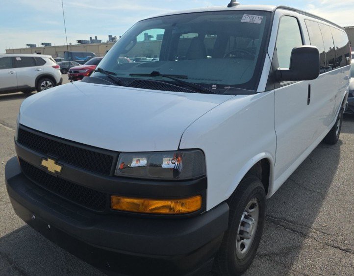 Used 2022 Chevrolet Express 3500 LS RWD image 1