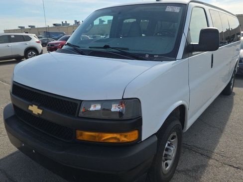 Used 2022 Chevrolet Express 3500 LS RWD image 1