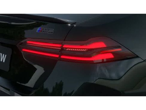 New 2026 BMW M5 w/ Carbon Package image 8