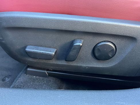 Used 2025 MAZDA MAZDA3 s image 23