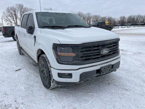 Used 2024 Ford F150 XLT w/ XLT Black Appearance Package image 8