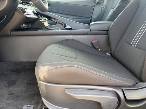 New 2026 Hyundai Elantra SEL FWD image 11