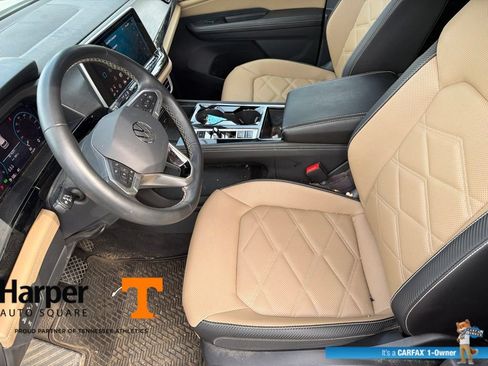 Used 2024 Volkswagen Atlas Cross Sport SE w/ Panoramic Sunroof Package AWD/4WD image 12