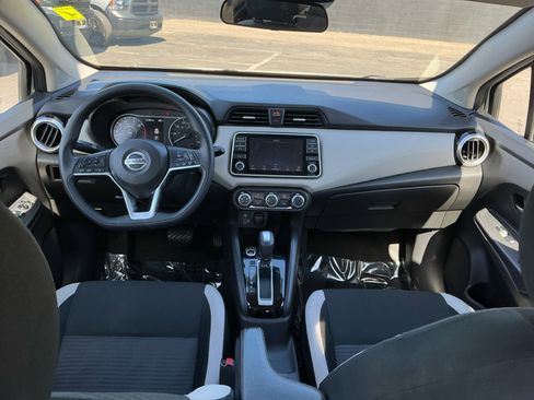 Used 2020 Nissan Versa SV w/ Trunk Package FWD image 17