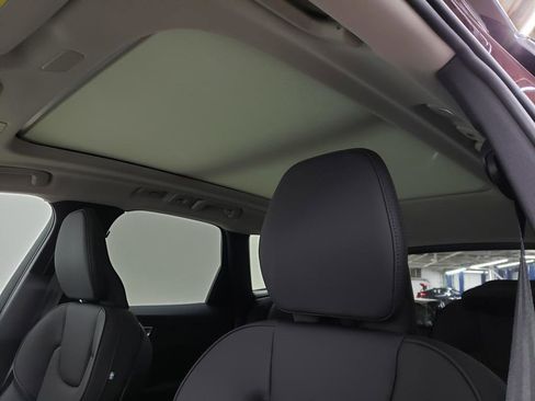 New 2026 Volvo XC60 B5 Core w/ Protection Package Premier image 7