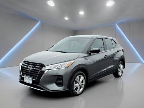 Used 2024 Nissan Kicks S image 4