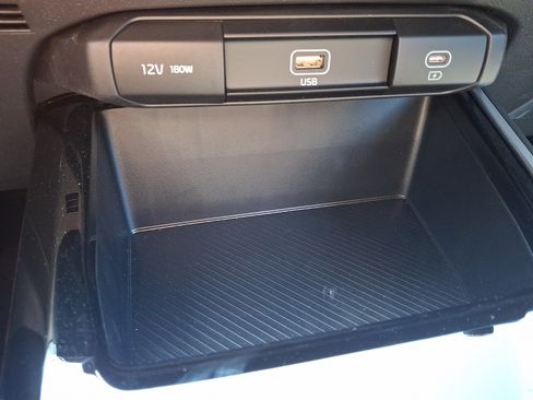 New 2026 Kia Niro LX FWD image 15