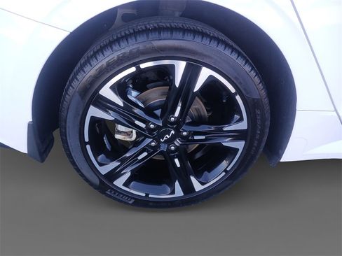 Used 2024 Kia K5 GT-Line w/ GT-Line Premium Package image 10