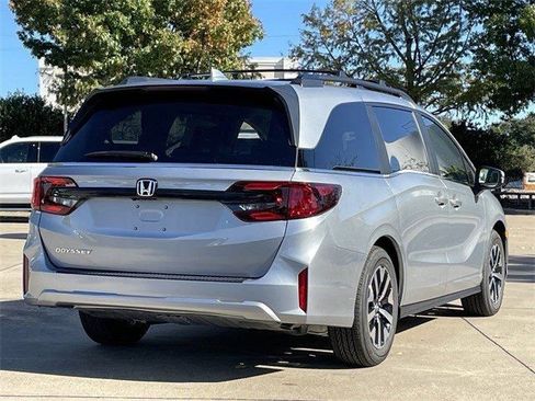 New 2026 Honda Odyssey EX-L image 4