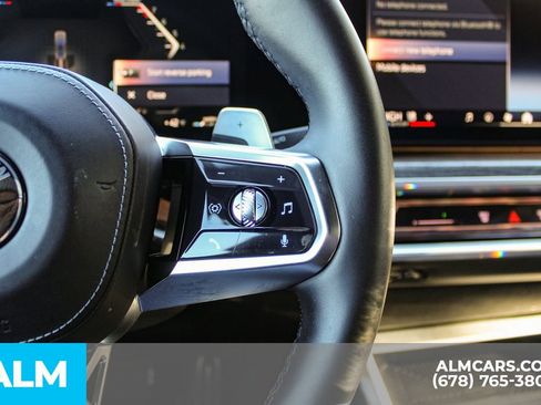 Used 2023 BMW 740i w/ Parking Assistance Package image 28