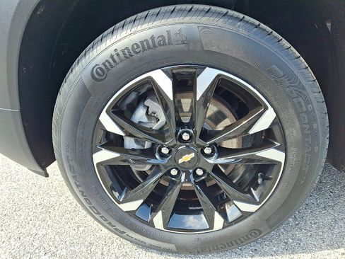Used 2023 Chevrolet TrailBlazer LT image 9