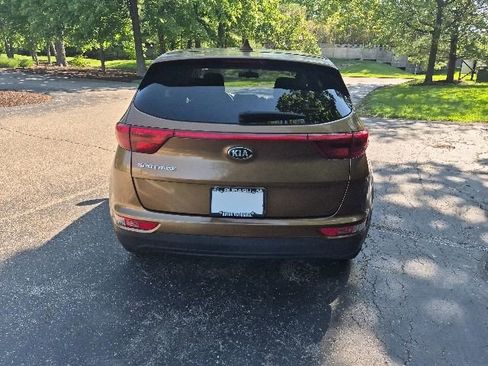 Used 2017 Kia Sportage LX AWD/4WD image 6