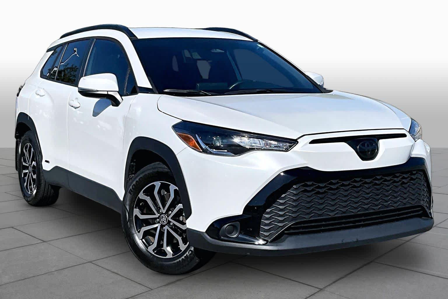 Used 2024 Toyota Corolla Cross AWD Hybrid image 3