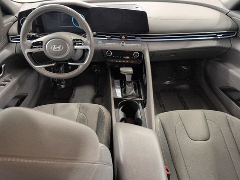 Used 2024 Hyundai Elantra SEL w/ Convenience Package FWD image 6