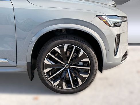 New 2026 Volvo XC90 B6 Ultra w/ Protection Package image 11