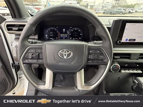 Used 2024 Toyota Tacoma TRD Off-Road image 13