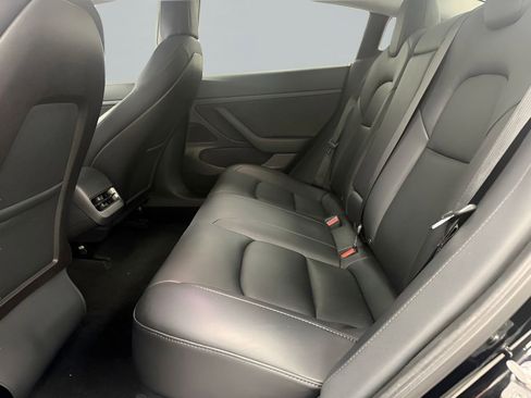 Used 2020 Tesla Model 3 Standard Range Plus RWD image 13
