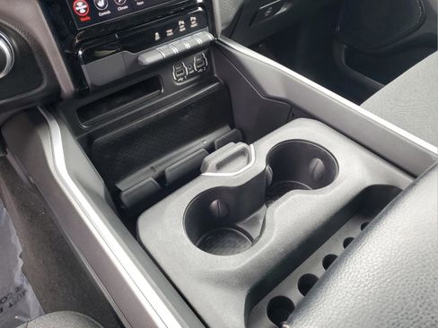 Used 2021 RAM 1500 Big Horn image 26