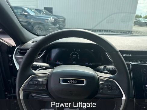 Certified 2024 Jeep Grand Cherokee L Altitude AWD/4WD image 15