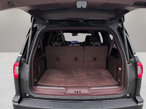 Used 2020 Lincoln Navigator L Black Label w/ Cargo Convenience Package AWD/4WD image 10