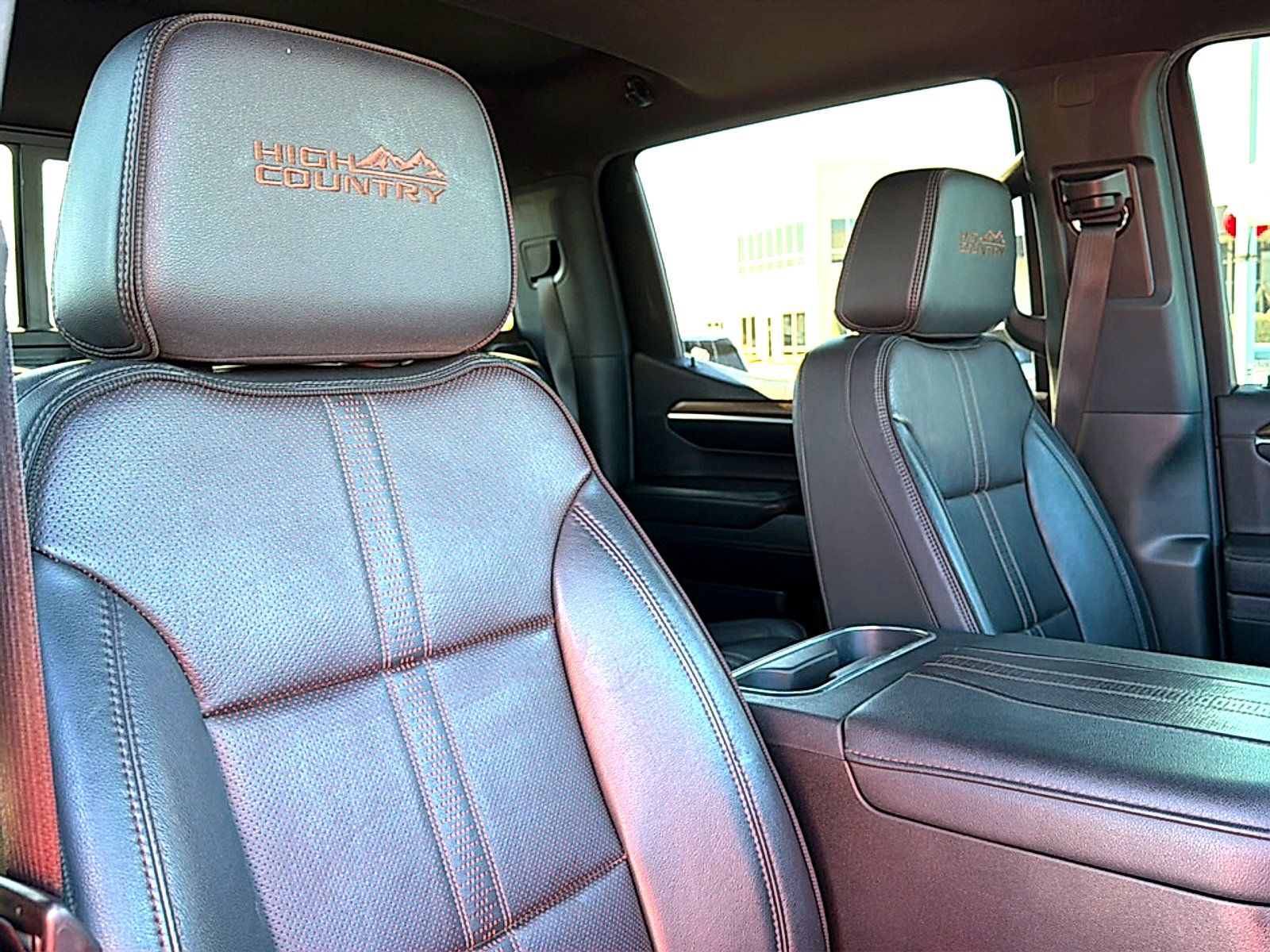 Used 2023 Chevrolet Silverado 1500 High Country w/ High Country Premium Package AWD/4WD image 27