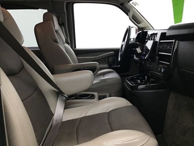 Used 2023 Chevrolet Express 2500 RWD image 39
