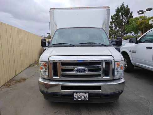 Used 2022 Ford E-350 and Econoline 350 Super Duty w/ Power Windows & Locks Group RWD image 19