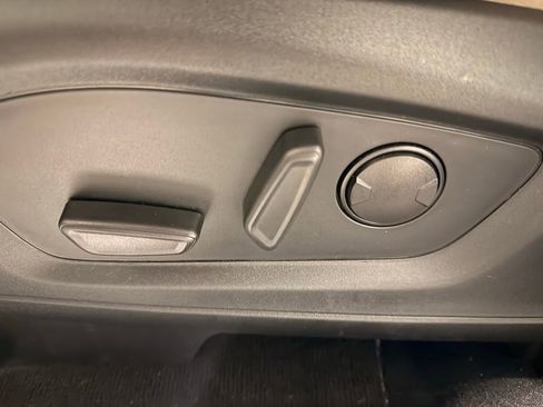 Used 2022 Ford Explorer Limited w/ Equipment Group 301A image 14